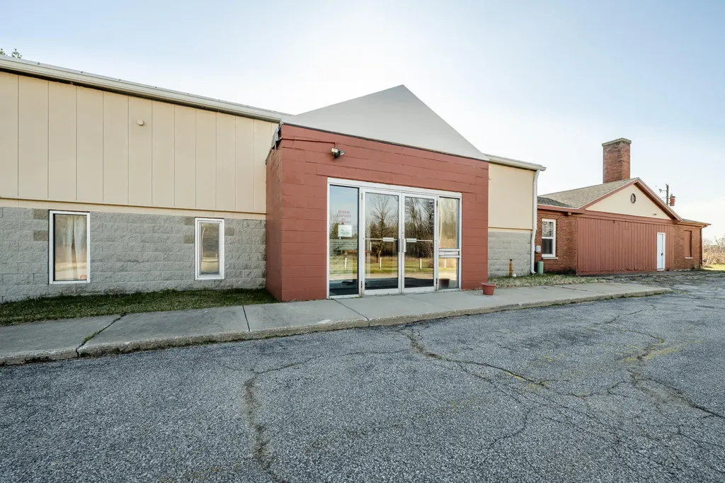 641 N Crystal Avenue Benton Charter Township MI 49022