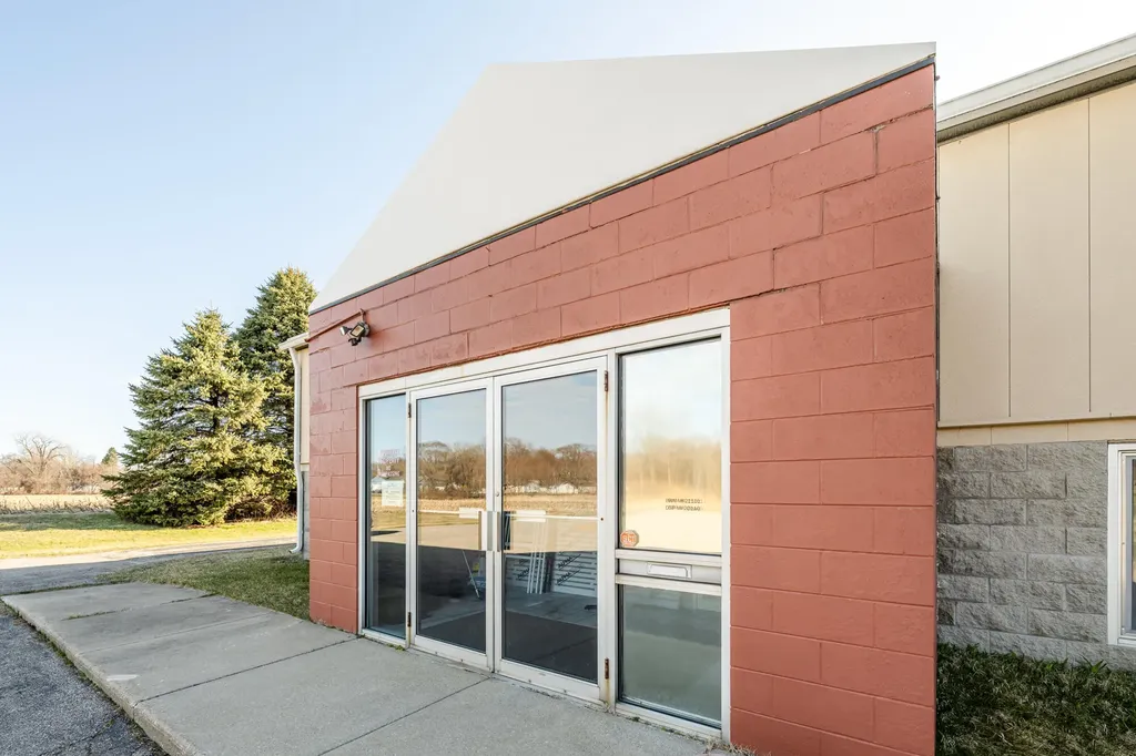 641 N Crystal Avenue Benton Charter Township MI 49022