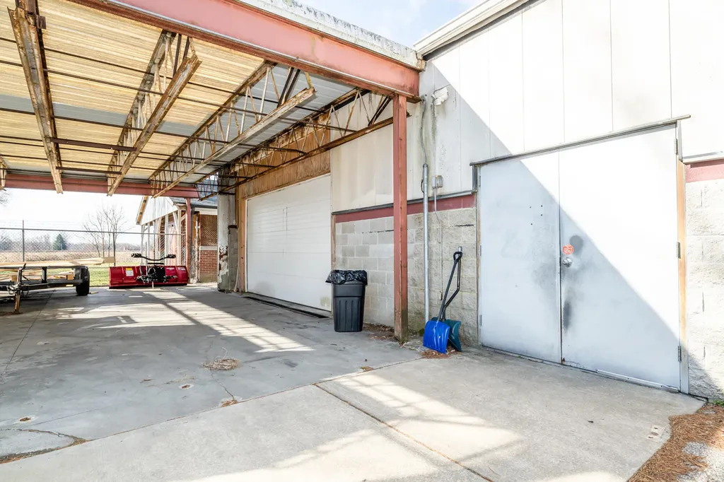 641 N Crystal Avenue Benton Charter Township MI 49022
