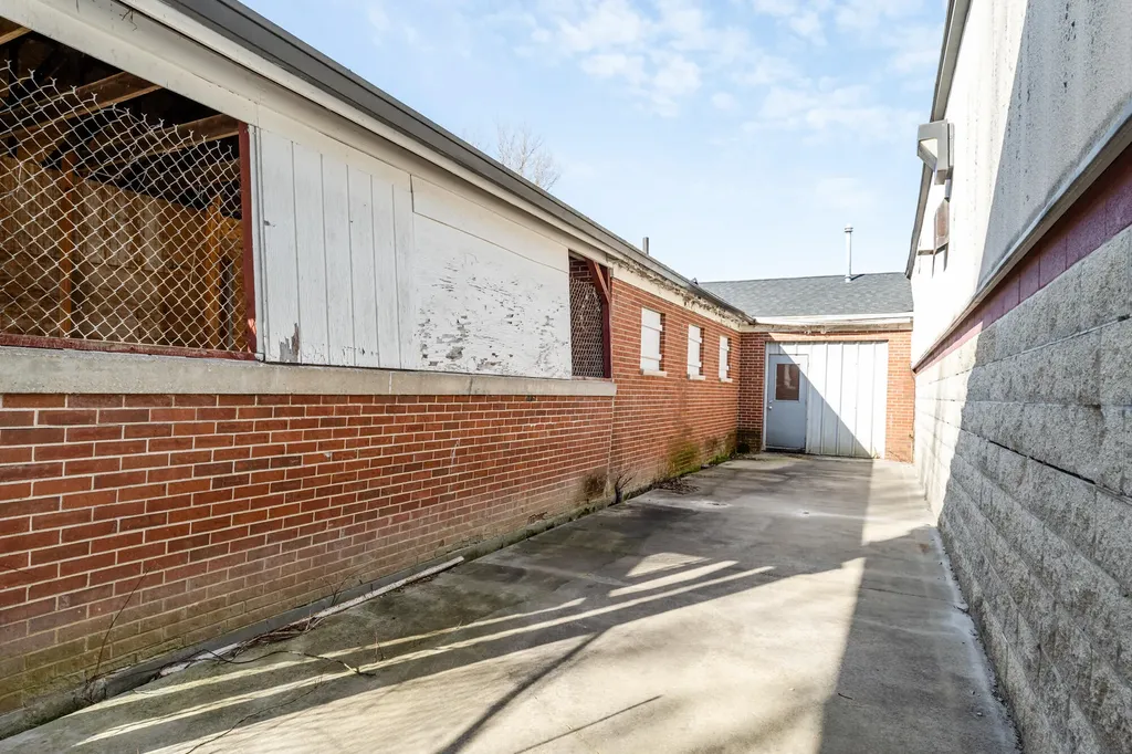 641 N Crystal Avenue Benton Charter Township MI 49022