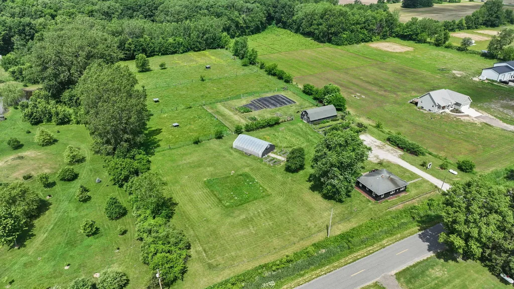 9962 Holden Road Lake Charter Township MI 49101