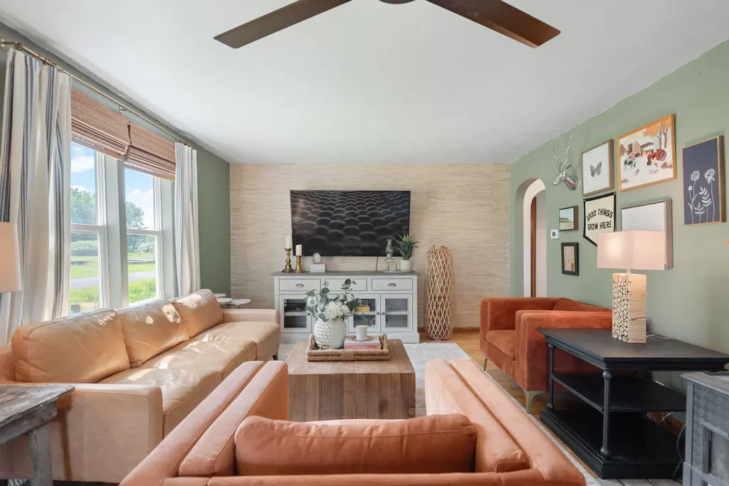 9962 Holden Road Lake Charter Township MI 49101