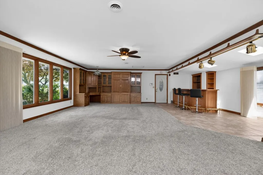68911 Island Drive Ontwa Township MI 49112