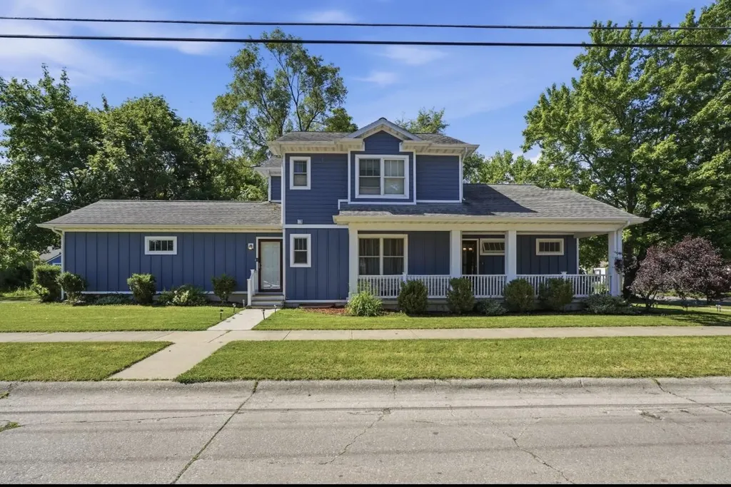 1015 Monroe Street Benton Harbor City MI 49022