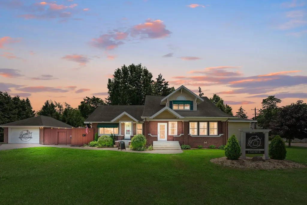 2 E Ash Street E Three Oaks Village MI 49128