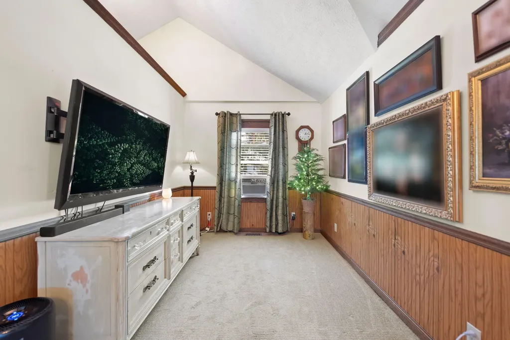 2 E Ash Street E Three Oaks Village MI 49128