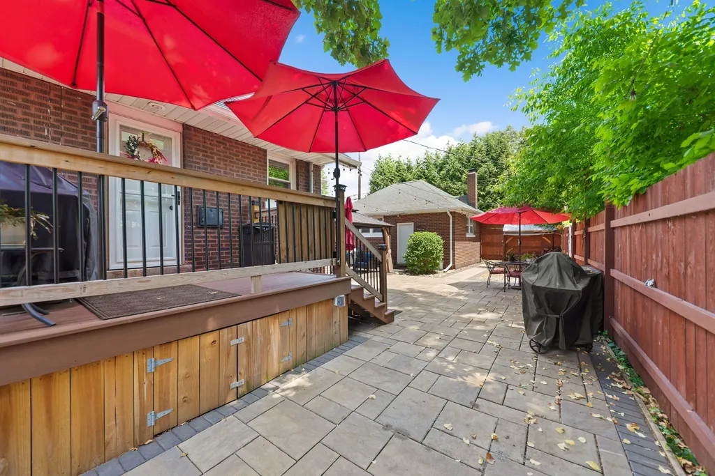 2 E Ash Street E Three Oaks Village MI 49128