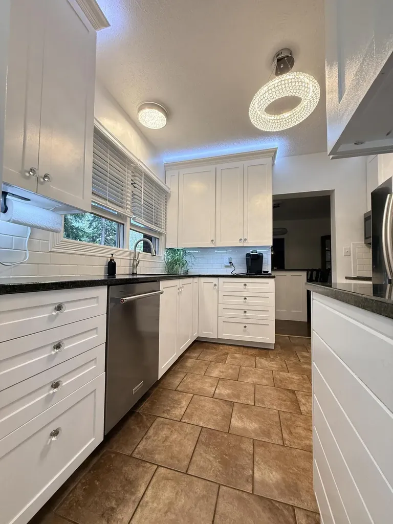 2 E Ash Street E Three Oaks Village MI 49128
