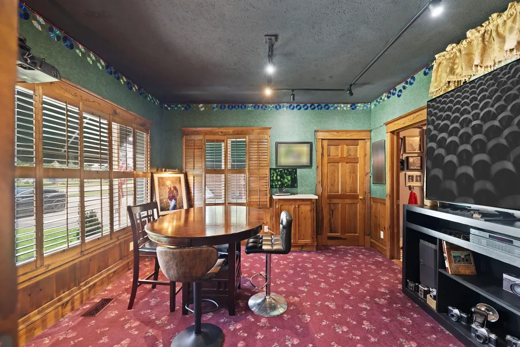 2 E Ash Street E Three Oaks Village MI 49128