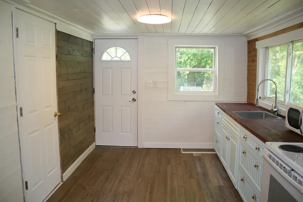 389 Parker Avenue St. Joseph Charter Township MI 49022