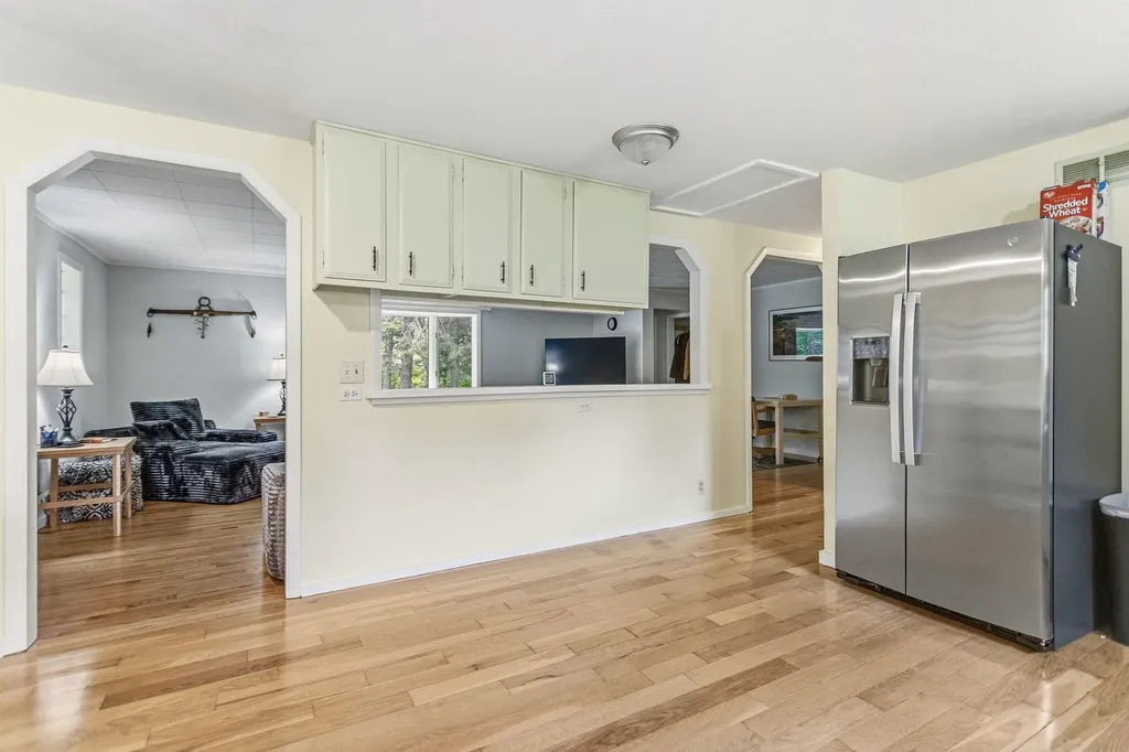 2718 Coloma Road Hagar Township MI 49022