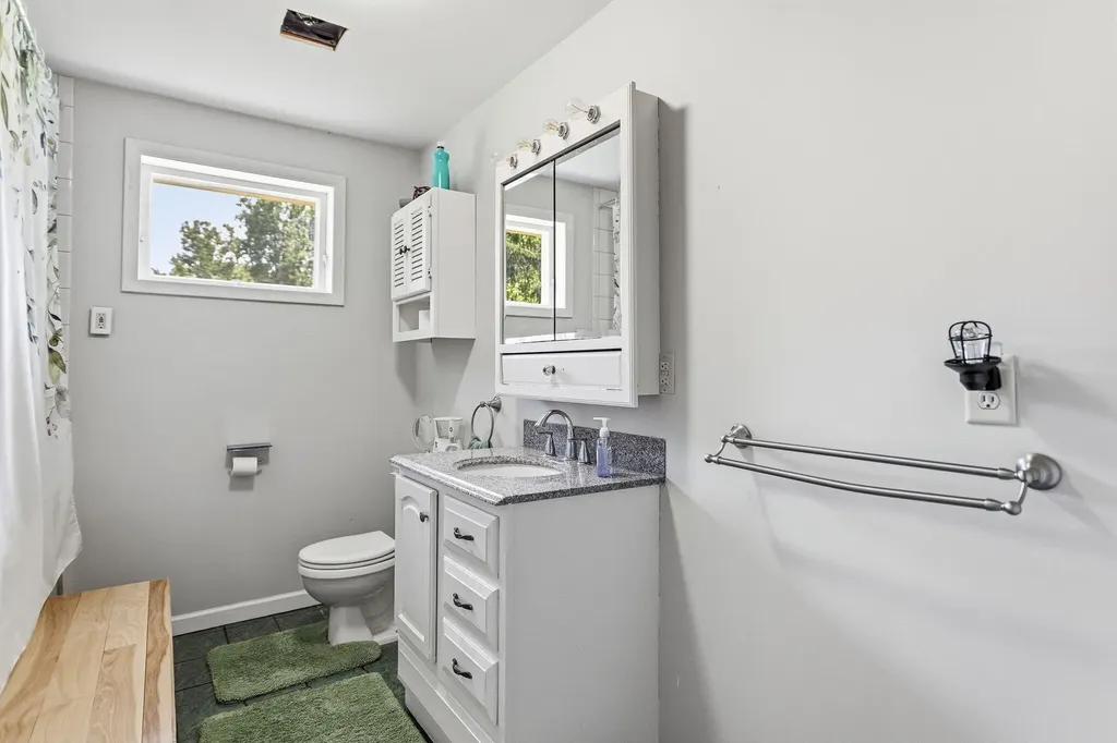 2718 Coloma Road Hagar Township MI 49022
