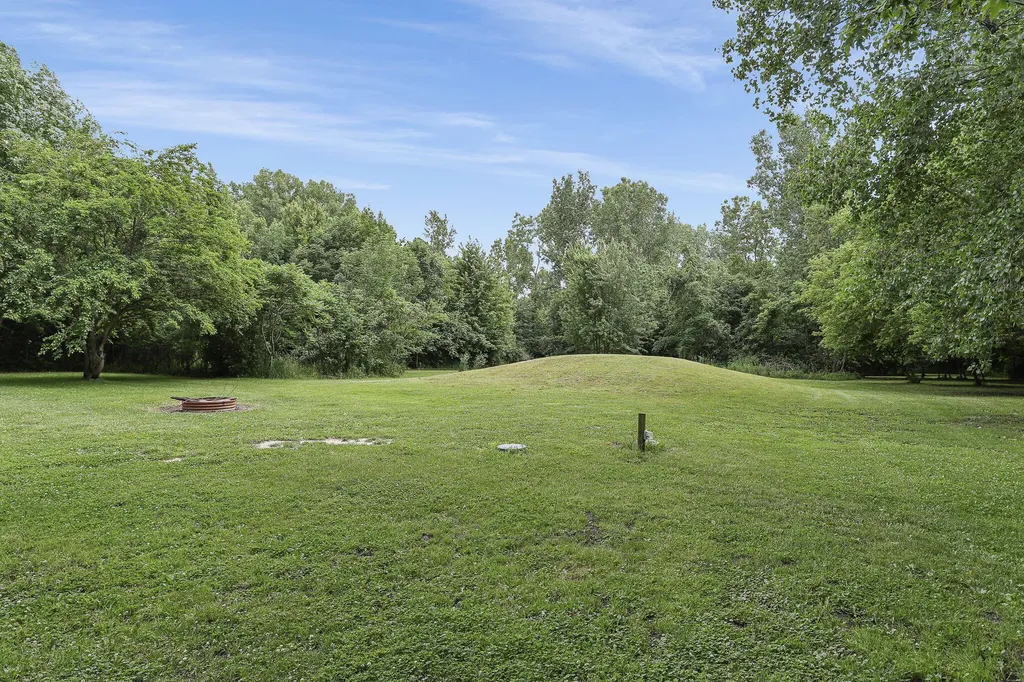 2718 Coloma Road Hagar Township MI 49022