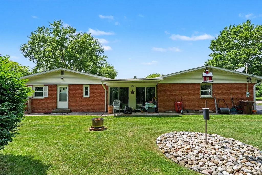 362 E Washington Street Berrien Springs Village MI 49103