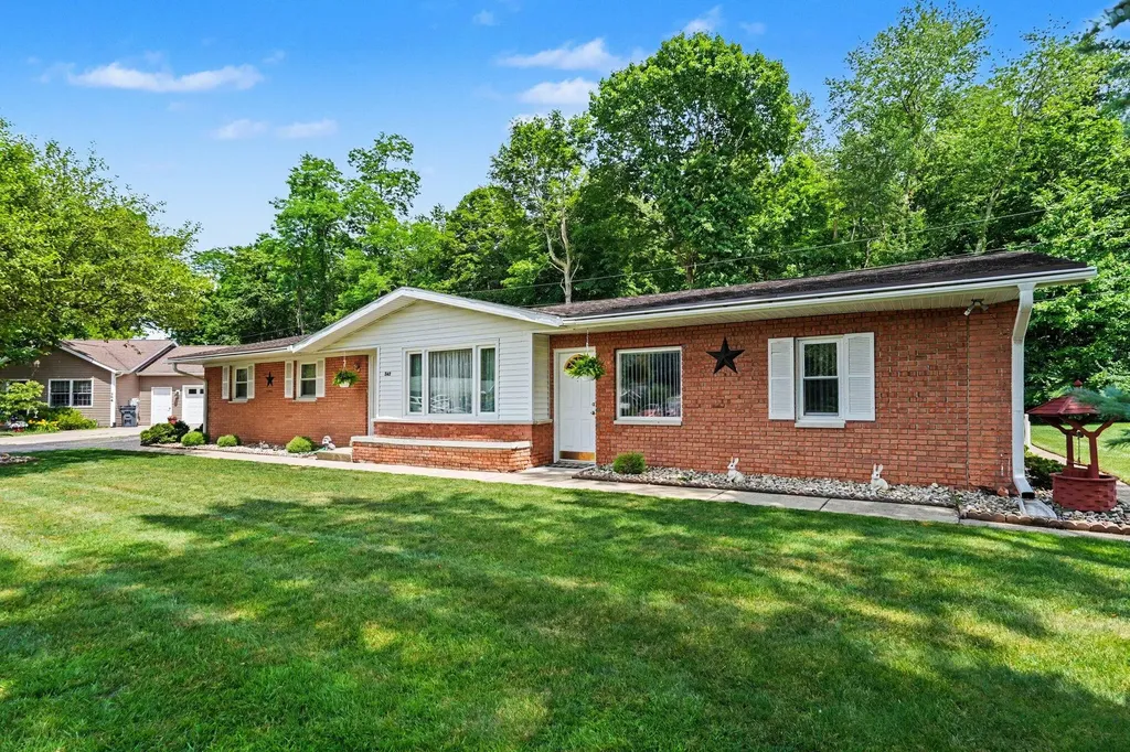 362 E Washington Street Berrien Springs Village MI 49103