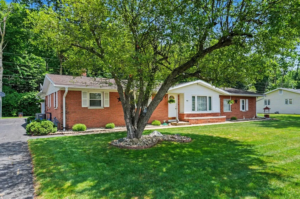 362 E Washington Street Berrien Springs Village MI 49103