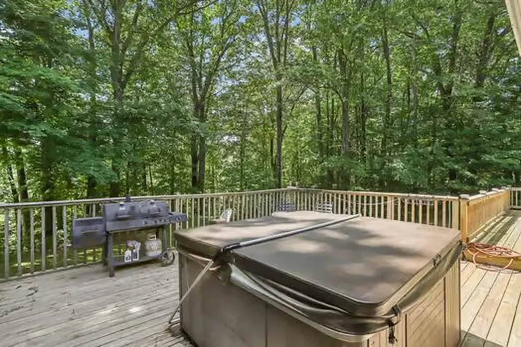 4080 Thar Road Hagar Township MI 49038