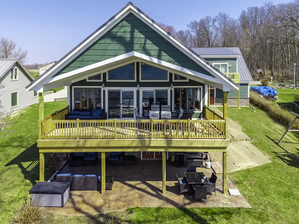 1064 Bayview Drive Coldwater City MI 49036