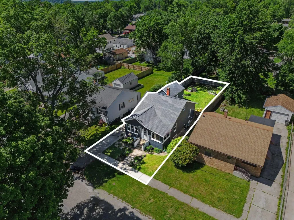 1339 Ferry Street Niles City MI 49120