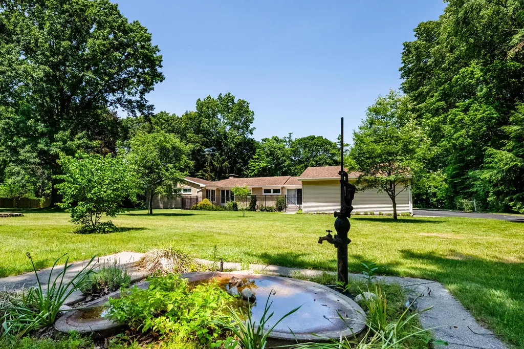 1595 Alex Path Lincoln Charter Township MI 49127