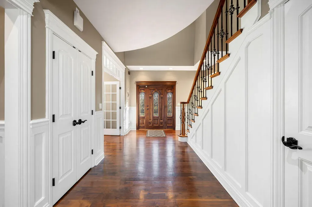 651 Sul Lago S Benton Charter Township MI 49022