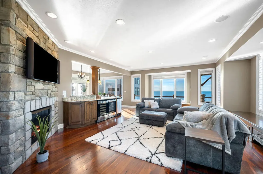 651 Sul Lago S Benton Charter Township MI 49022