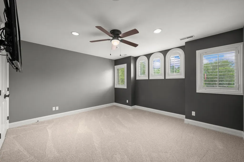 651 Sul Lago S Benton Charter Township MI 49022