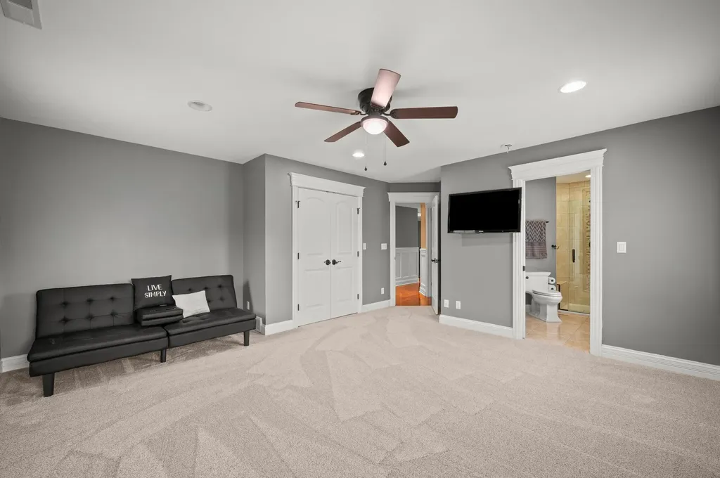 651 Sul Lago S Benton Charter Township MI 49022
