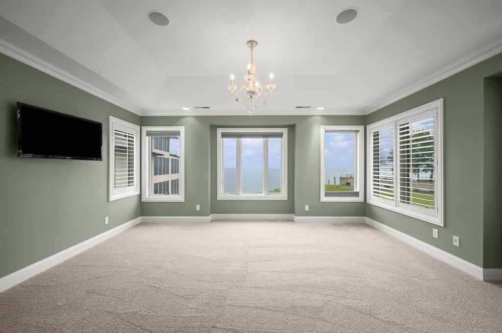 651 Sul Lago S Benton Charter Township MI 49022