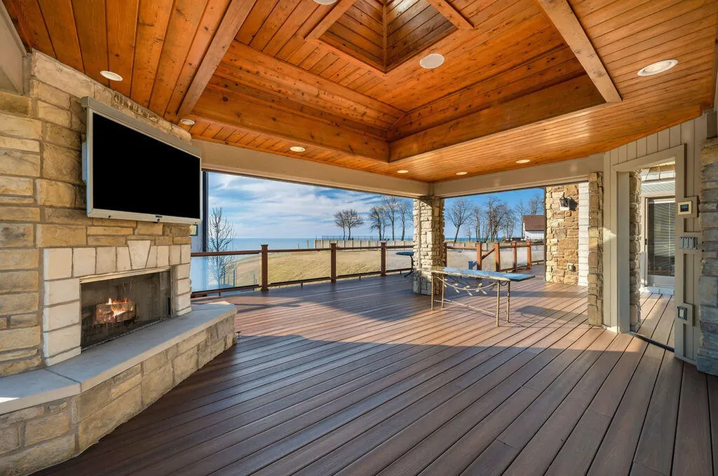 651 Sul Lago S Benton Charter Township MI 49022