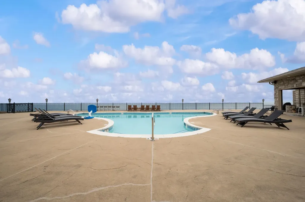 651 Sul Lago S Benton Charter Township MI 49022