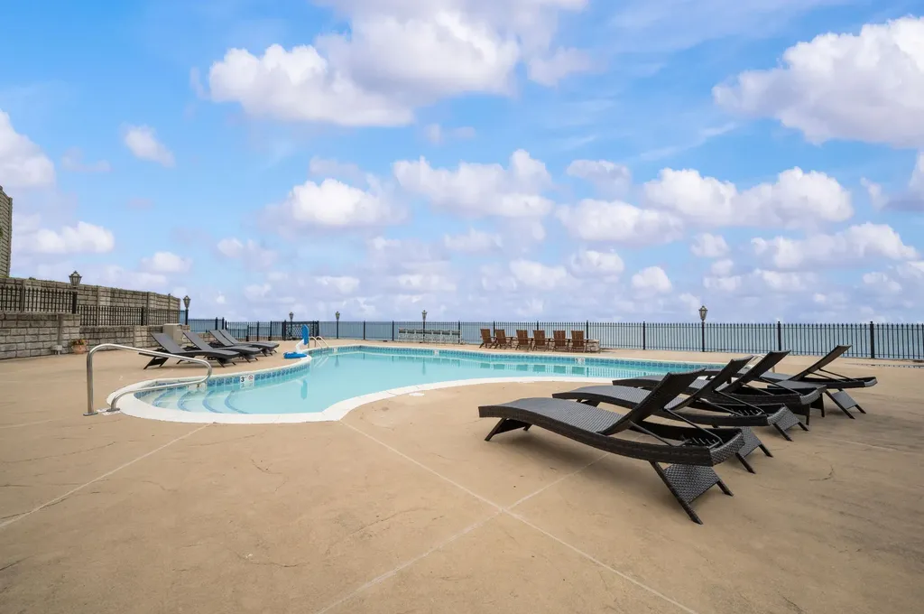 651 Sul Lago S Benton Charter Township MI 49022