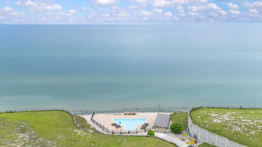 651 Sul Lago S Benton Charter Township MI 49022