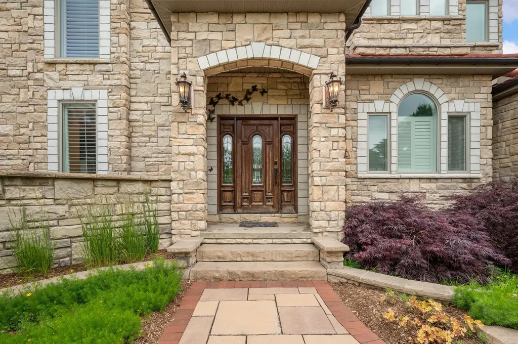 651 Sul Lago S Benton Charter Township MI 49022