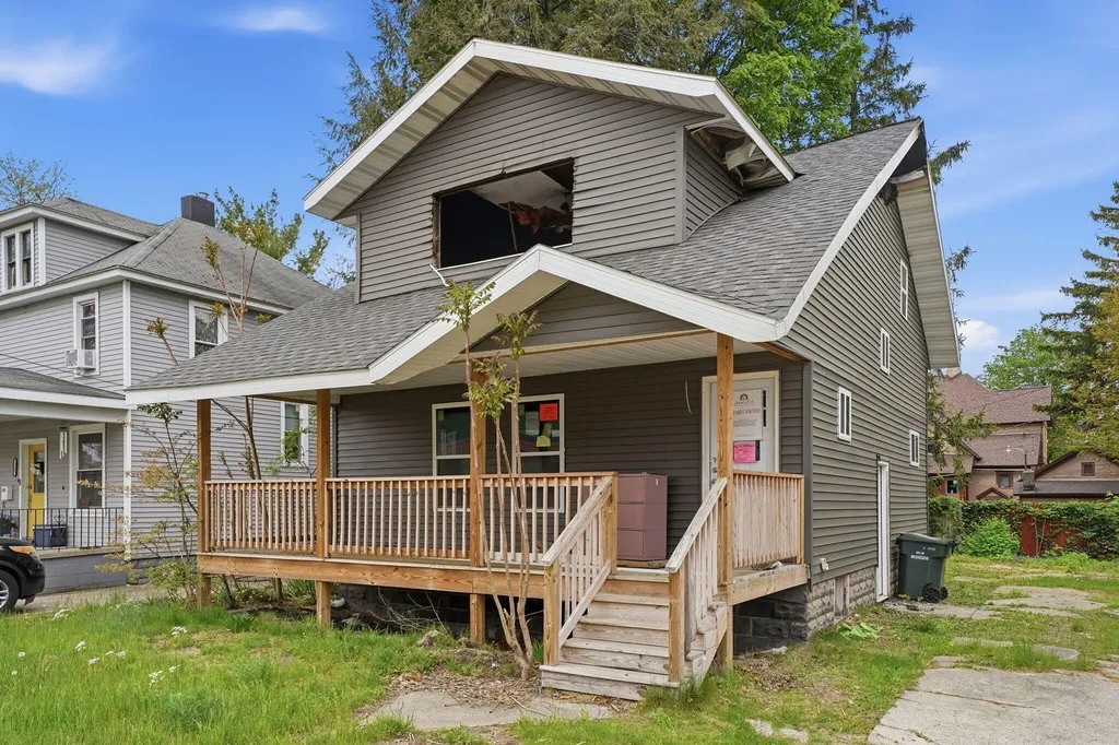 1771 Sanford Street Muskegon City MI 49441