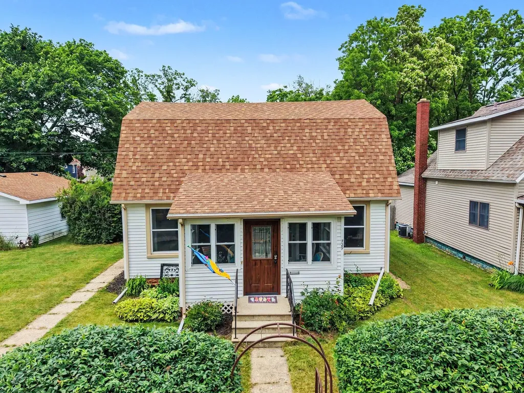 729 South Haven Place South Haven City MI 49090
