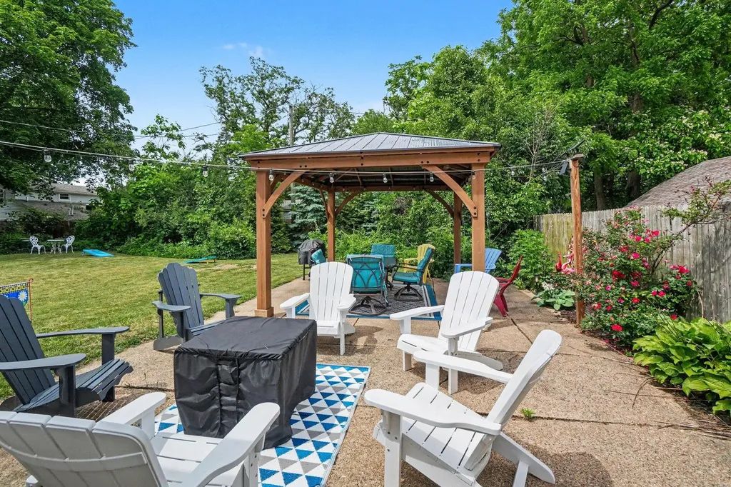 729 South Haven Place South Haven City MI 49090