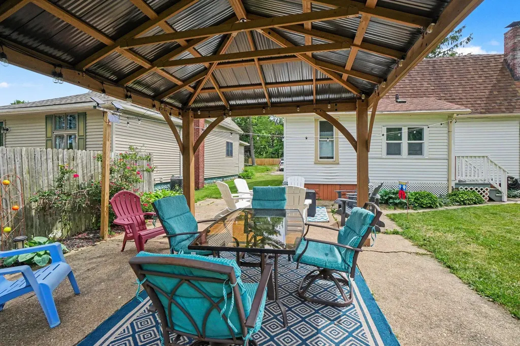 729 South Haven Place South Haven City MI 49090