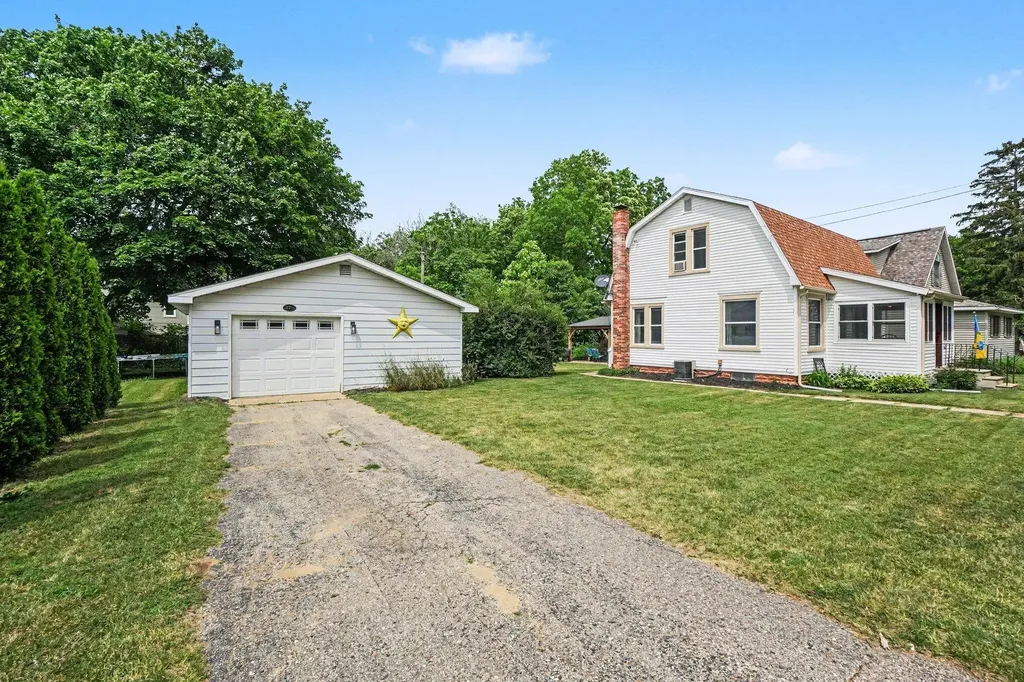 729 South Haven Place South Haven City MI 49090