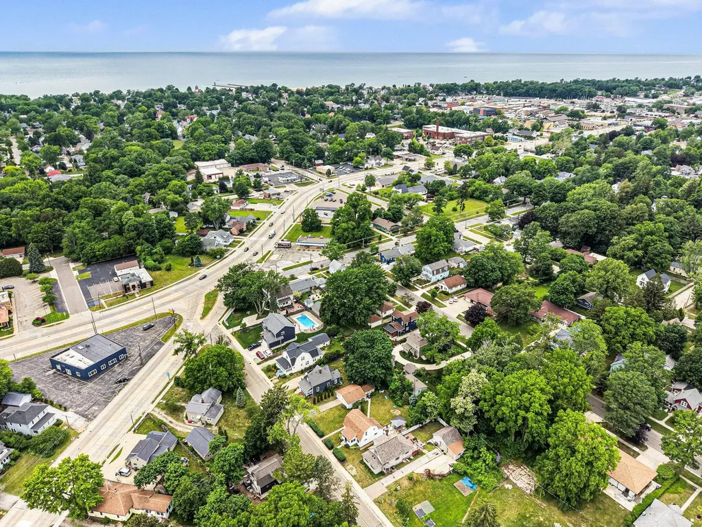 729 South Haven Place South Haven City MI 49090