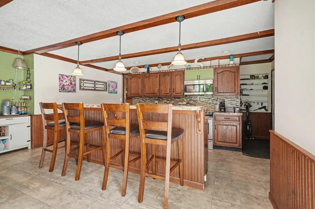 24064 Redfield Street Ontwa Township MI 49112