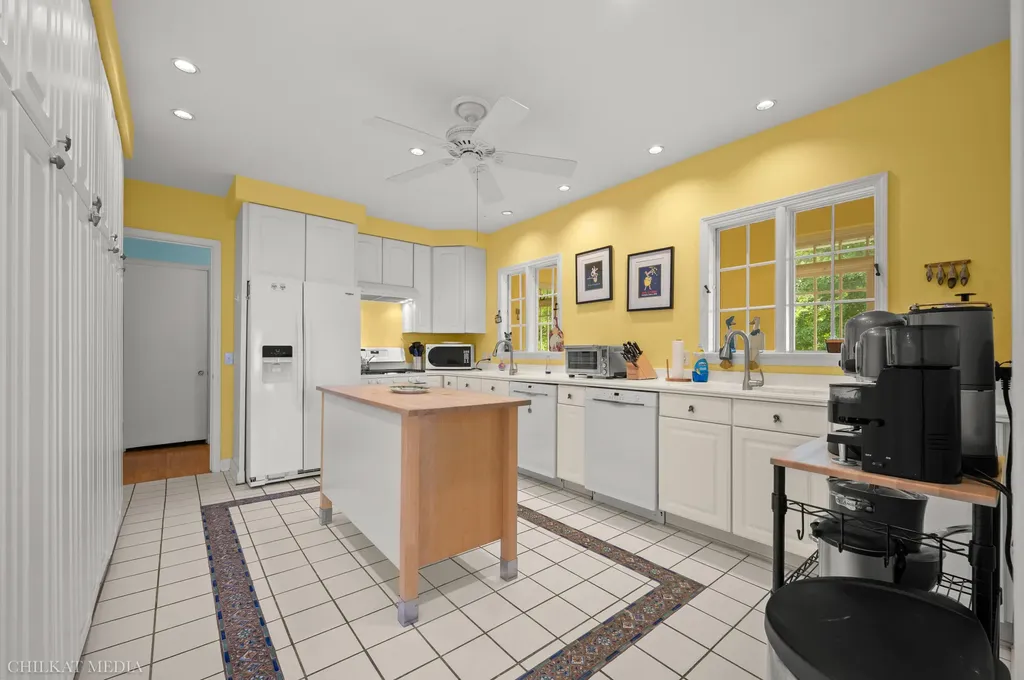 2815 Lake Pines Path Lincoln Charter Township MI 49085