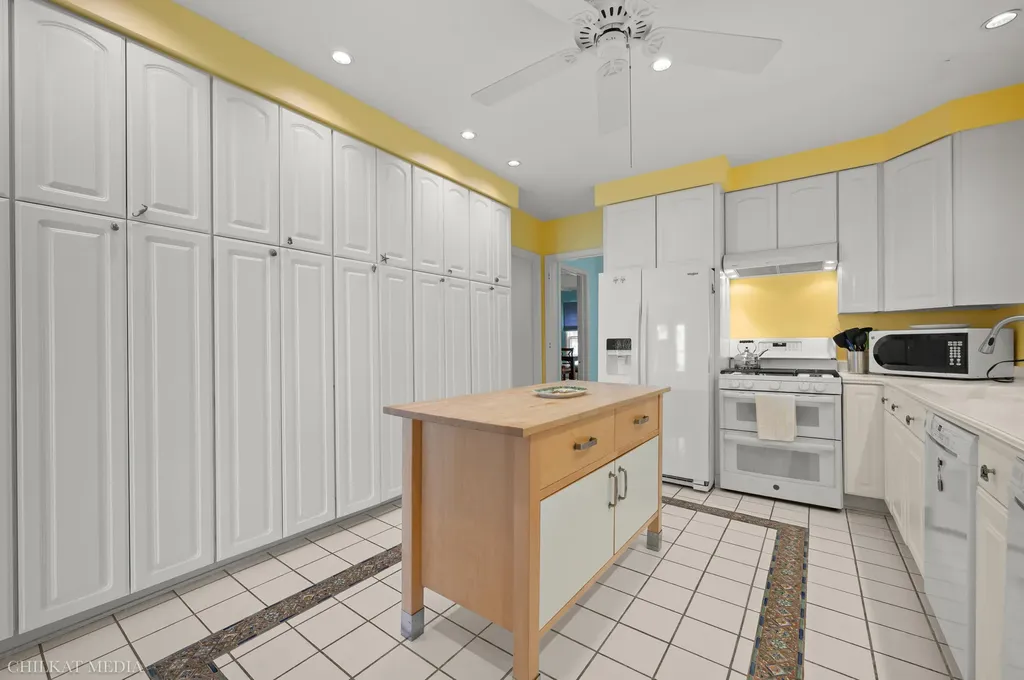 2815 Lake Pines Path Lincoln Charter Township MI 49085