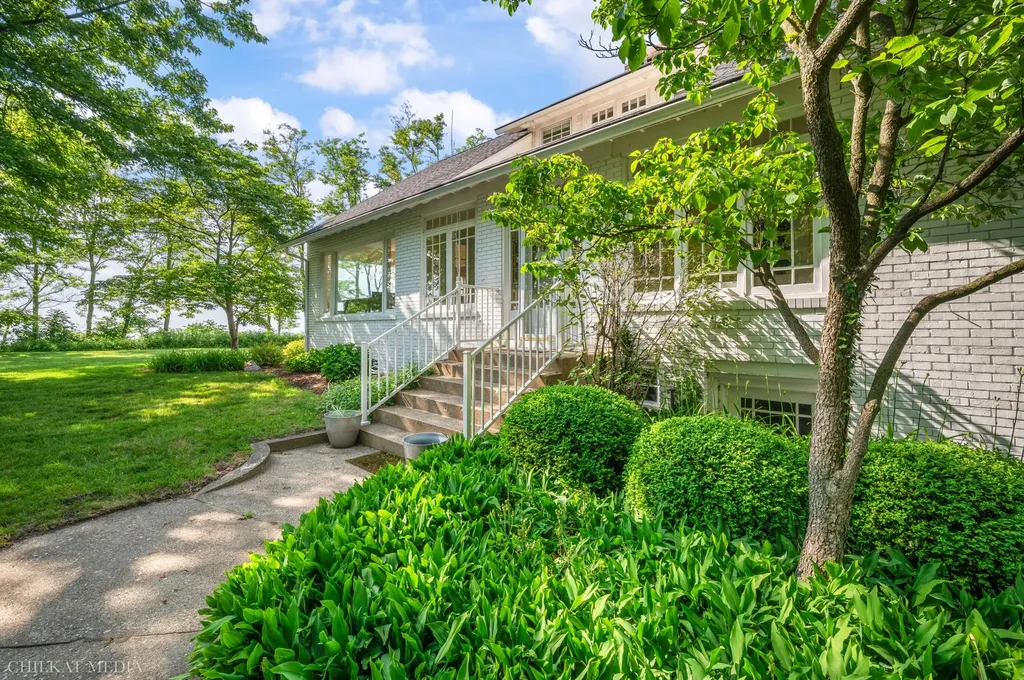 2815 Lake Pines Path Lincoln Charter Township MI 49085