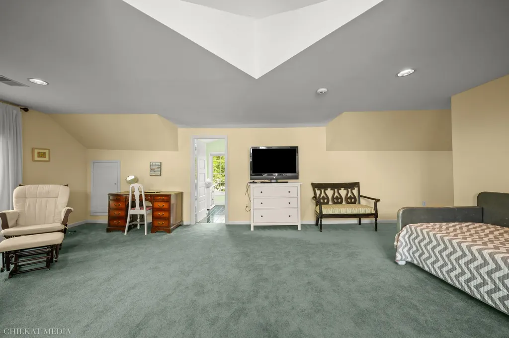 2815 Lake Pines Path Lincoln Charter Township MI 49085