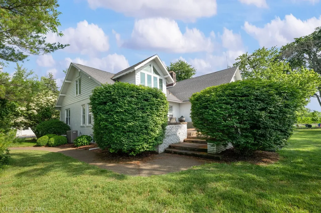 2815 Lake Pines Path Lincoln Charter Township MI 49085