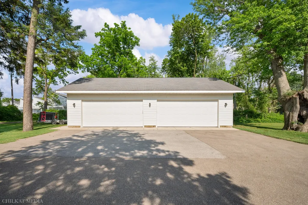 2815 Lake Pines Path Lincoln Charter Township MI 49085