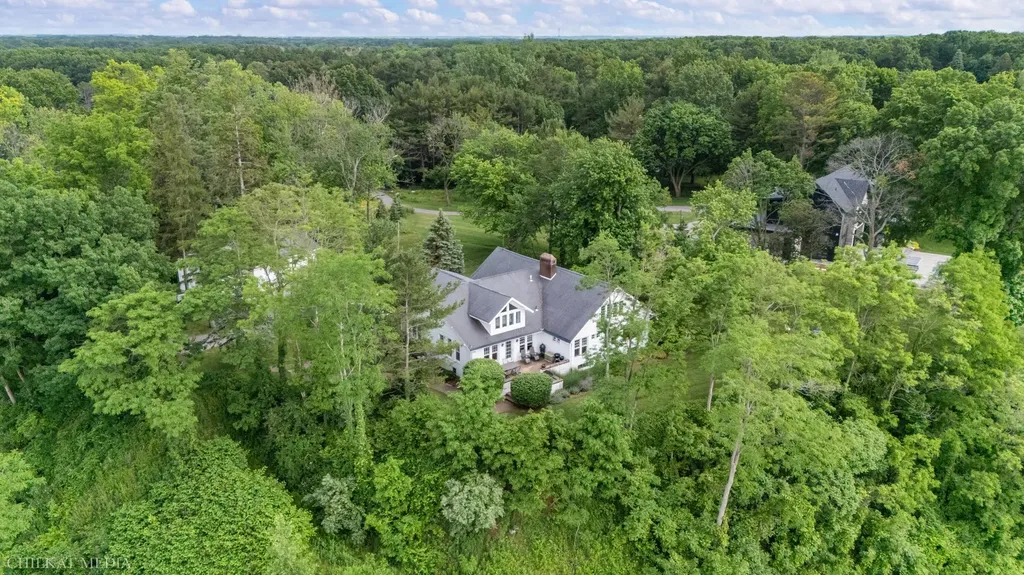 2815 Lake Pines Path Lincoln Charter Township MI 49085