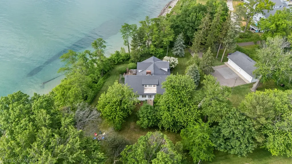 2815 Lake Pines Path Lincoln Charter Township MI 49085