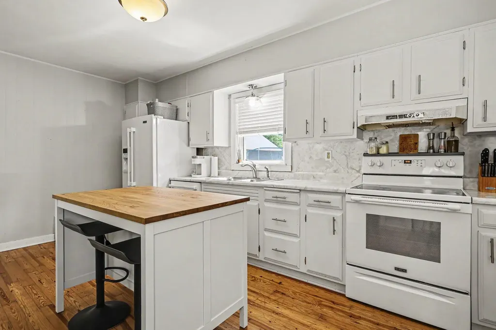 5209 S Roosevelt Road Lincoln Charter Township MI 49127